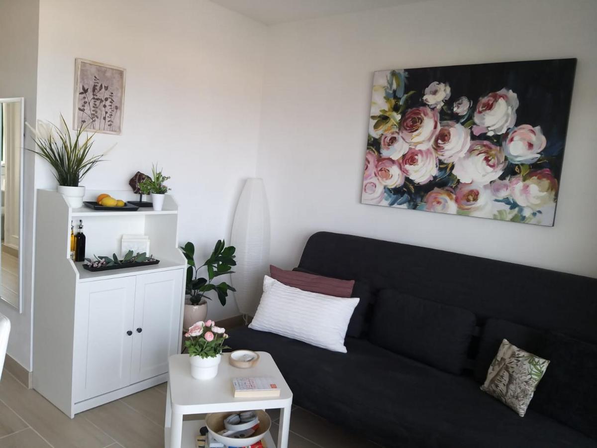 Neu Renoviertes, Huebsches Und Gemuetliches Appartement Mit Balkon Und Meerblick Коста де Антигуа Екстериор снимка