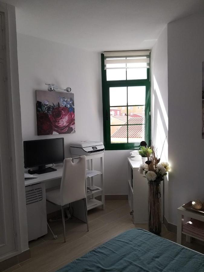 Neu Renoviertes, Huebsches Und Gemuetliches Appartement Mit Balkon Und Meerblick Коста де Антигуа Екстериор снимка